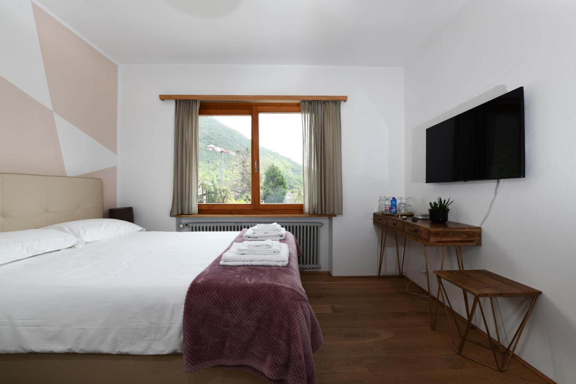7Rooms - Self Check-In 24H Free Parking Losone Exterior foto